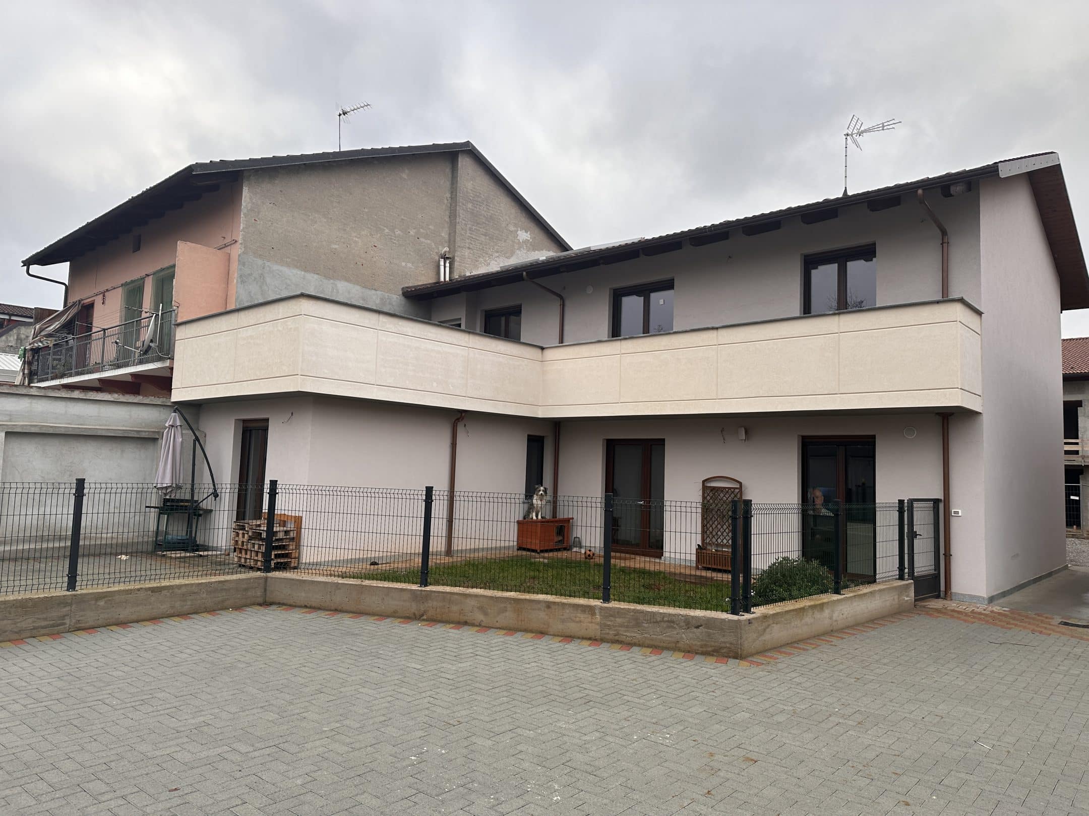 Alloggio indipendente di nuova costruzione con ampio terrazzo